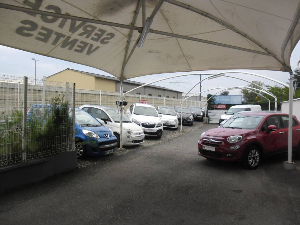 vente de véhicules d'occasion Décines-Charpieu